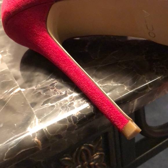 Red ALDO heels size 6 - Picture 4 of 4
